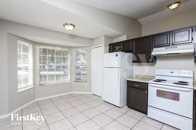 Building Photo - 7442 Groveoak Dr