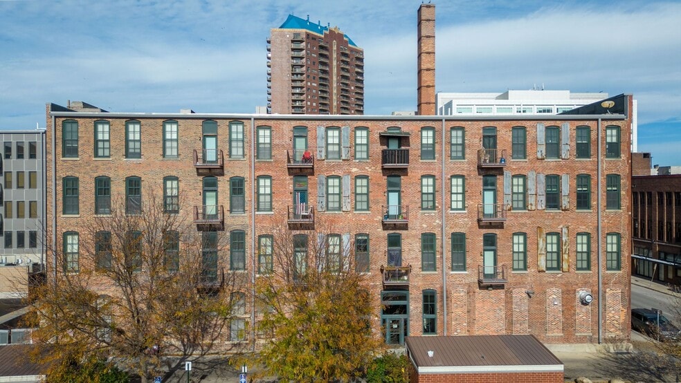 Interior Photo - Court Ave Lofts