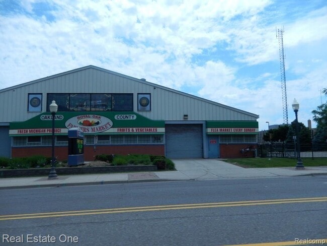 Building Photo - 101 Curry Ave