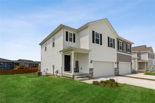 Building Photo - 277 NW Charlestown Ln
