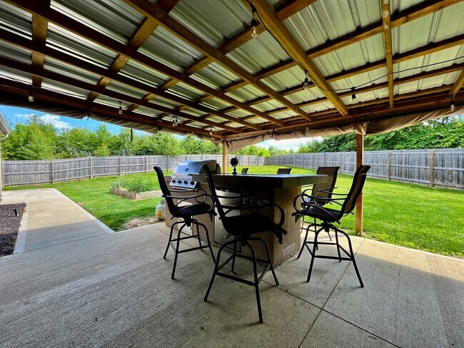 Building Photo - 160 Overbrook Ct