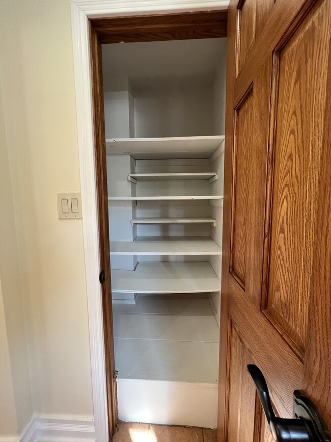 Building Photo - 8431 W 135th St