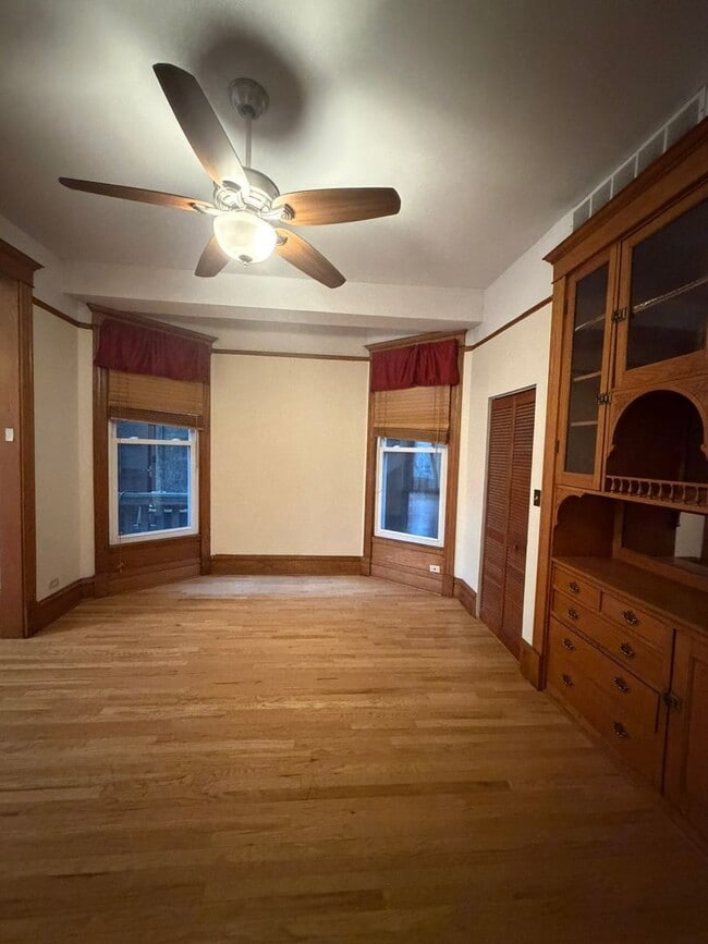 Building Photo - 4108 N Southport Ave