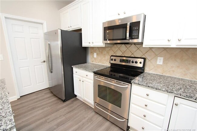 Building Photo - 5233 Stone Station Dr