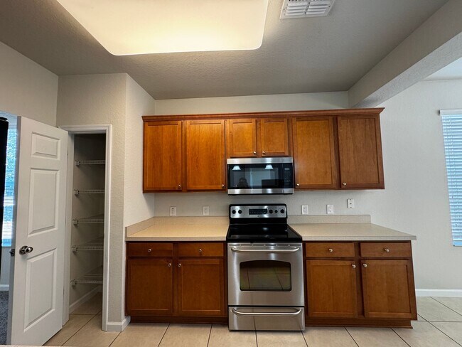 Building Photo - 4401 SW 52nd Cir