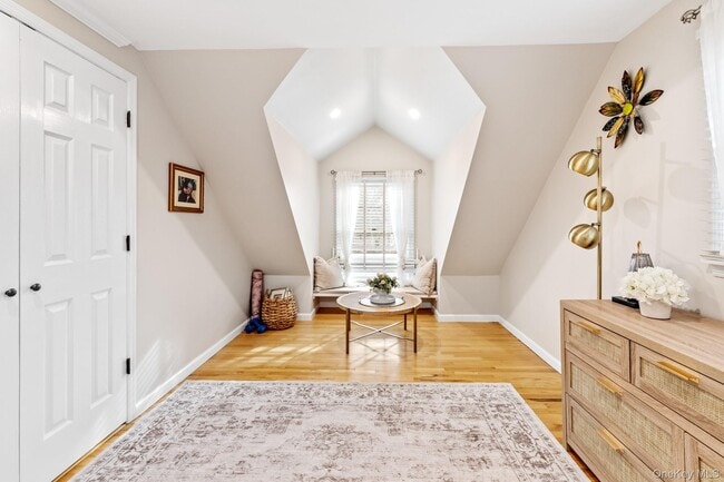 Building Photo - 79 E Tiana Rd