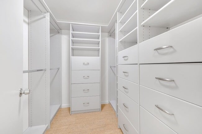 Building Photo - KITYP