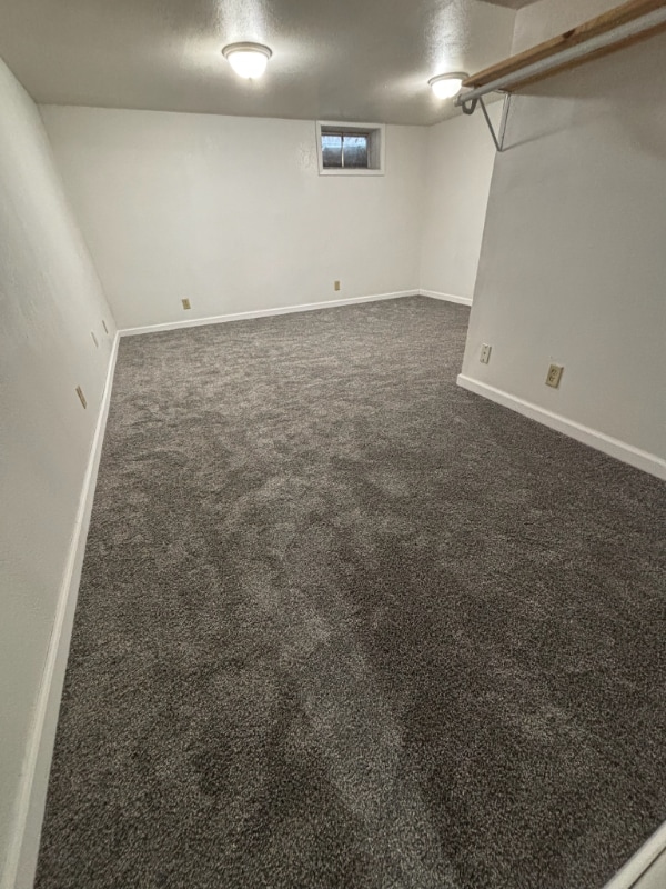 Building Photo - 8471 Hilo Ln S