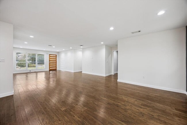 Building Photo - 6814 Langston Dr