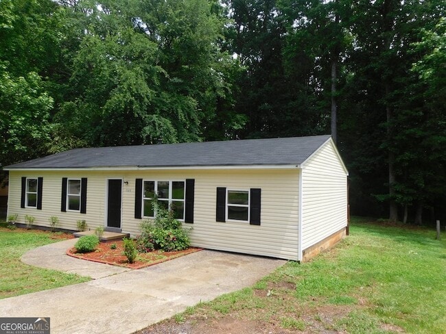 Building Photo - 145 Sarsen Cir