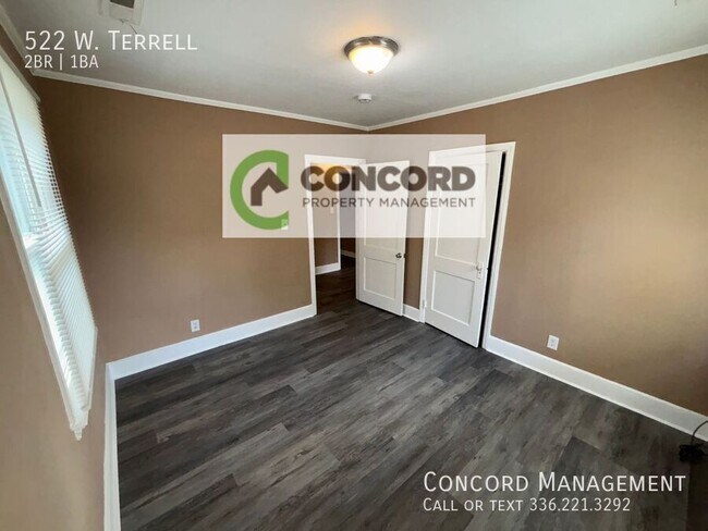 Building Photo - 522 W. Terrell-