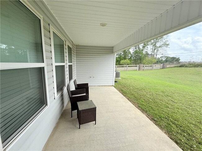 Building Photo - 10611 Burlington Estates Dr