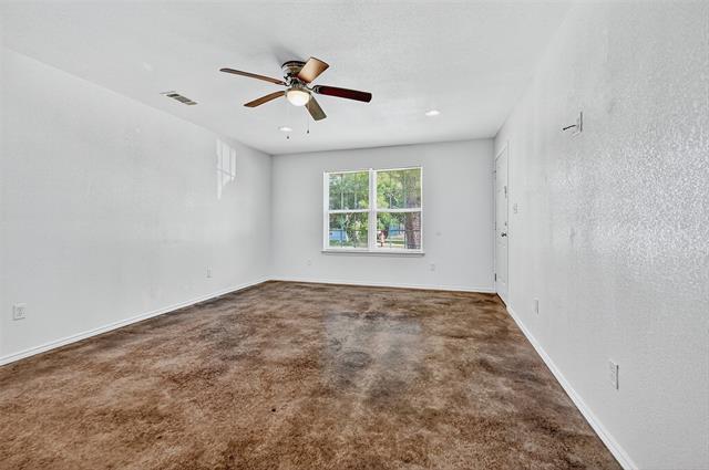 Building Photo - 712 Seven Oaks Rd