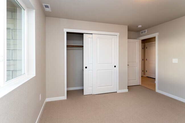 Building Photo - BEAUTIFUL MIDTOWN COLLECTION at PATHWAYS H...