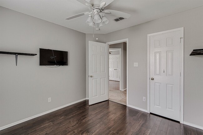 Building Photo - 9512 Carson Ranch Rd