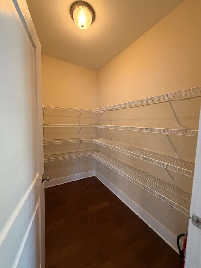 Building Photo - Available now FOR RENT in Dothan, AL!!
