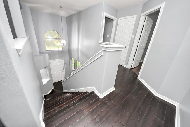 Building Photo - 3506 Evergreen Sq Trl