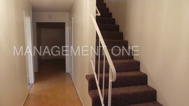 Building Photo - 2182 Garretson Cir
