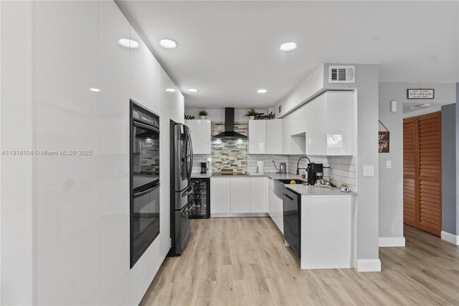 Building Photo - 8089 SW 18th Ct