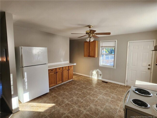 Building Photo - 1347 Levy Dr