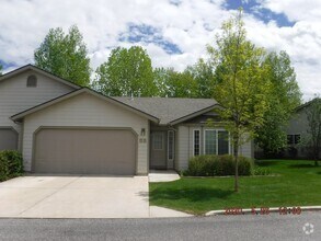 Building Photo - Spacious 3 Bedroom Home in Aspen Place Nei...