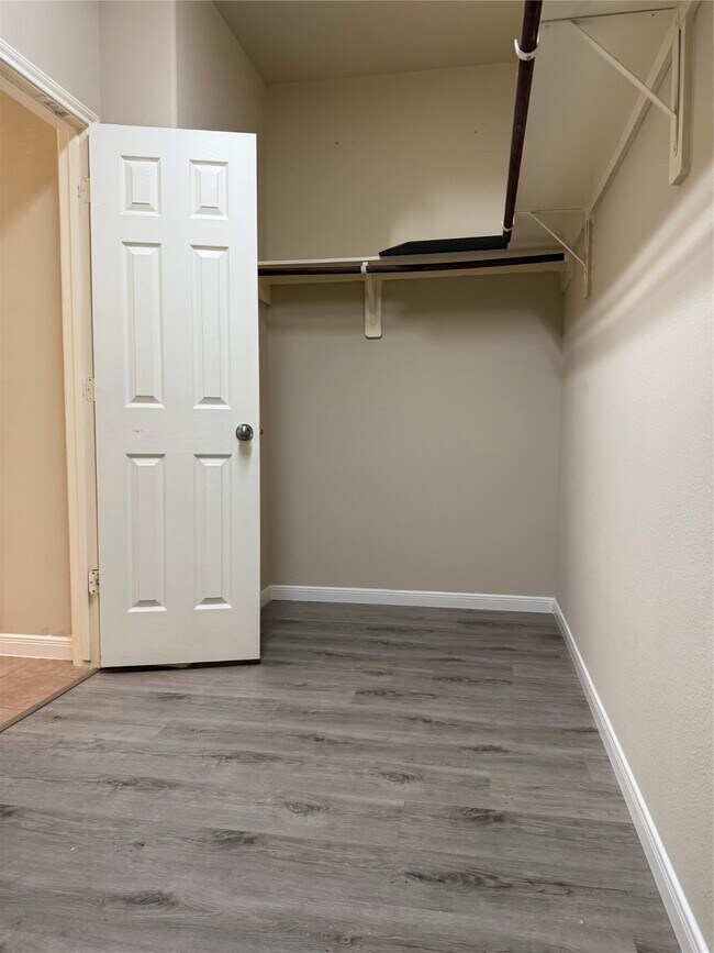 Building Photo - 30606 Woodson Trace Dr
