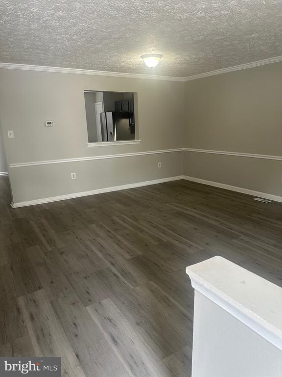 Building Photo - 405 Park Cove Dr