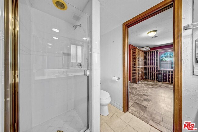 Building Photo - 1515 Outlook Cir