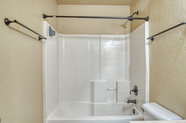 Building Photo - Beautiful Home in Central Norman!
