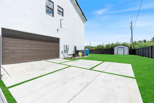 Building Photo - 11761 SW 226th Terrace