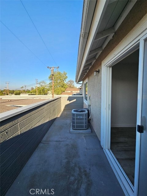 Building Photo - 1120 Nicklett Ave