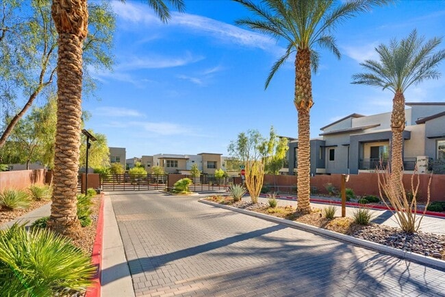 Building Photo - Resort-Style Living in a Modern 2 Bedroom Gated, 2 Pools, Home