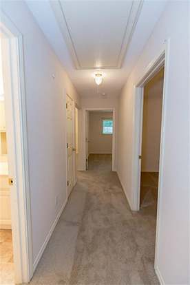 Building Photo - 203 Pine Valley