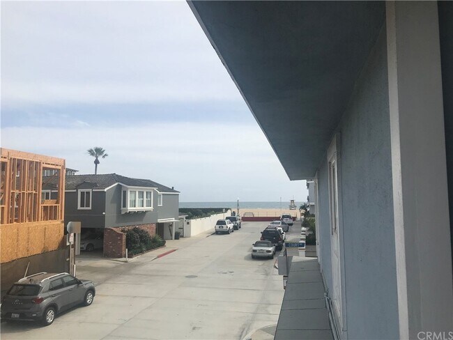 Building Photo - 111 19th St