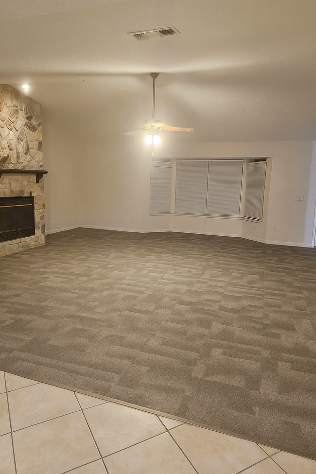 Building Photo - 6523 Diamond Leaf Ct S