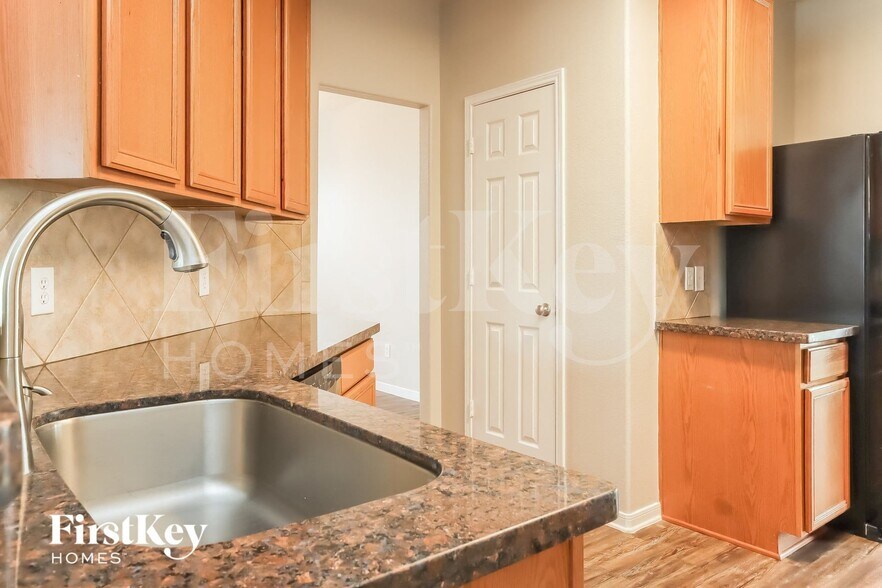 Building Photo - 12314 Juniper Tree Ct
