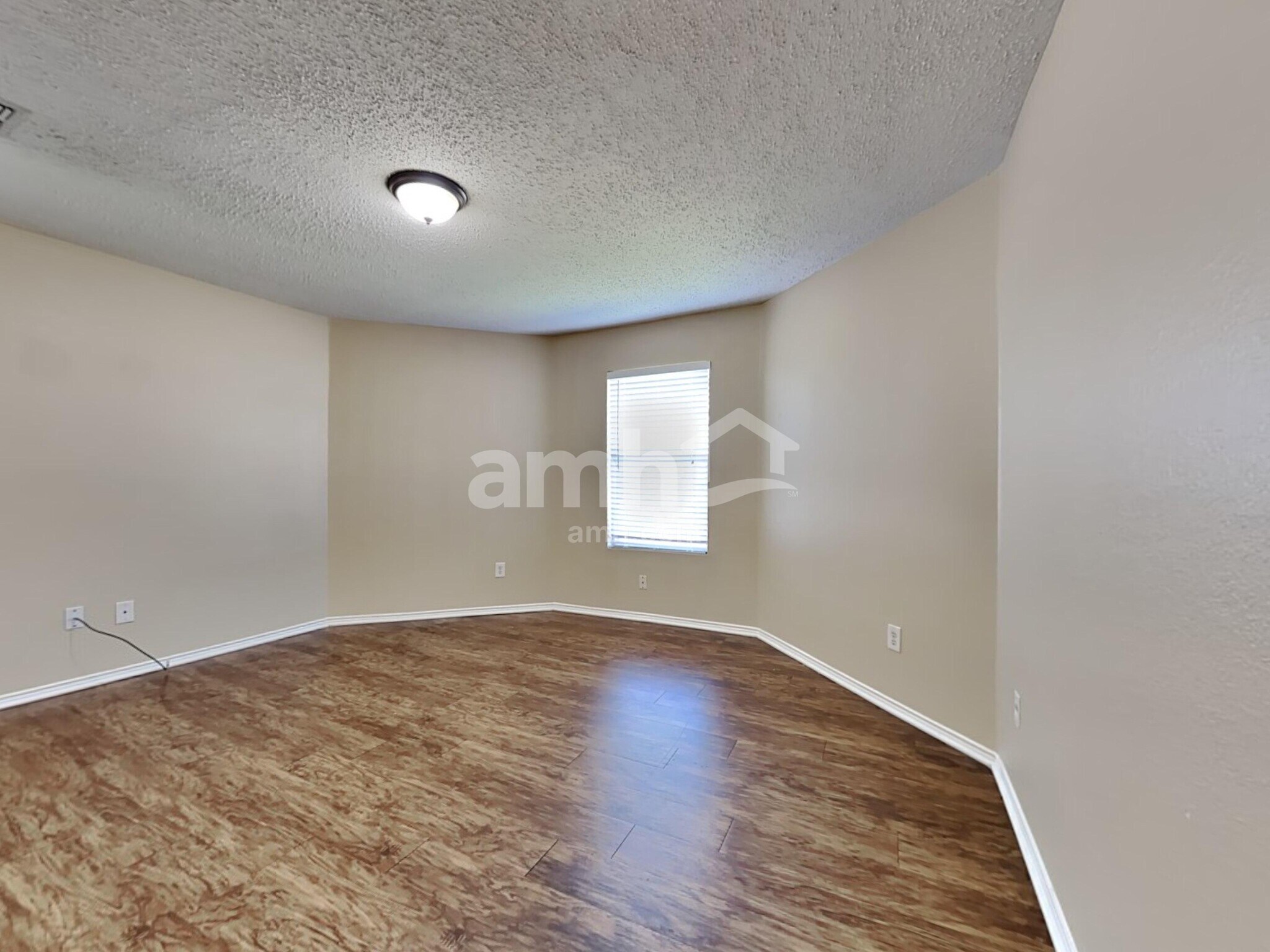 Building Photo - 3004 Cesareo Dr