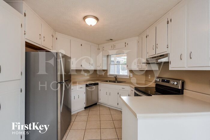 Building Photo - 160 Creekstone Ct