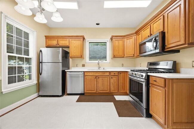 Building Photo - 7536 Stonebridge Bay Ct