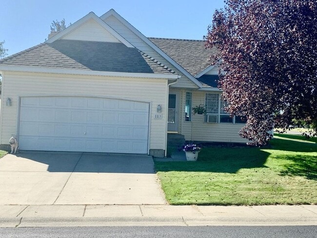 Building Photo - Charming Single-Level Rancher – 2 Bed, 2 Bath