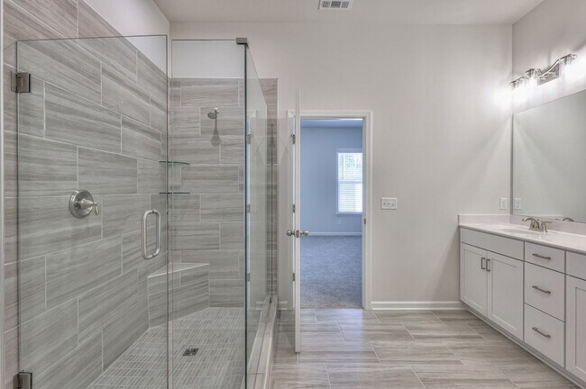 Building Photo - 1401 Autumn Leaf Ln