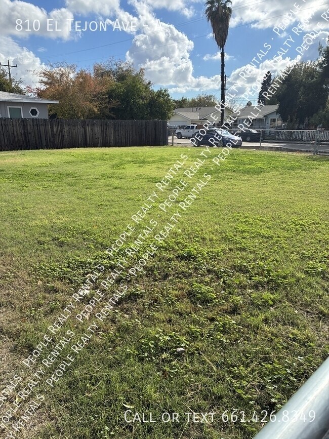 Building Photo - 810 El Tejon Ave