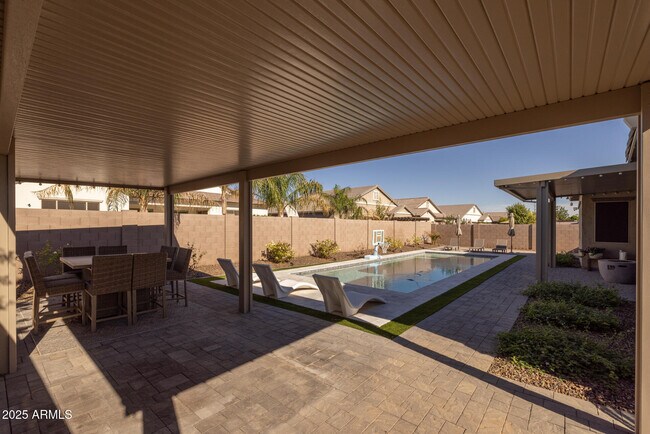 Building Photo - 20194 E Raven Dr