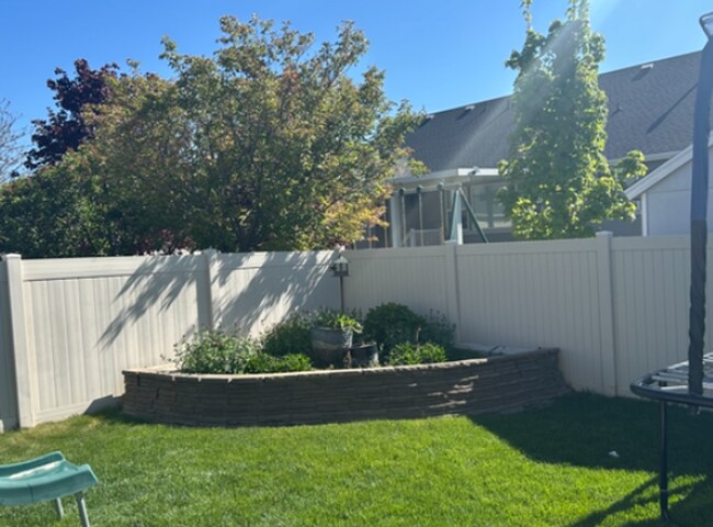 Building Photo - Spacious 6-Bedroom Home – Lehi, Saddle Ridge Community