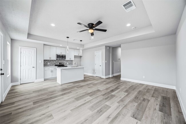 Building Photo - 8512 Farqueson St