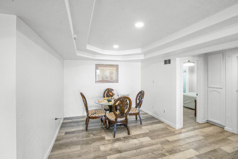 Building Photo - 571 Tilling Way