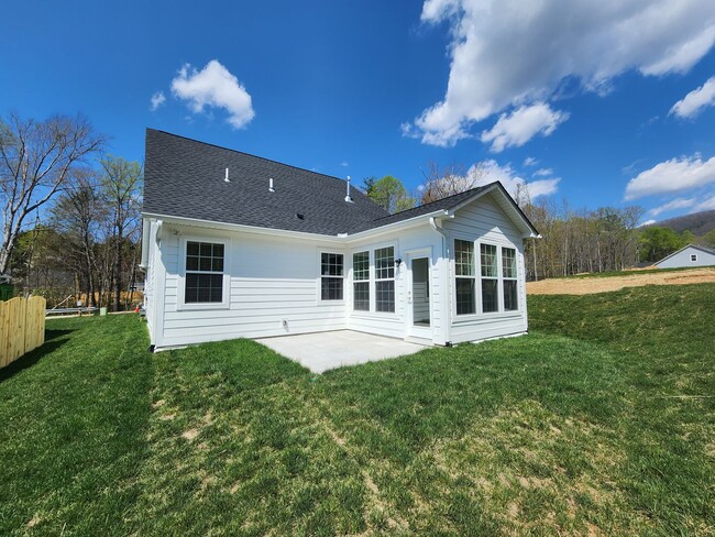 Building Photo - New Construction Rental-Black Mountain