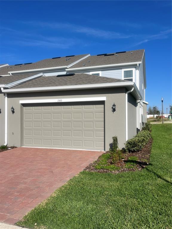 Building Photo - 1500 Silver Lining Wy