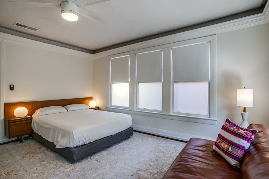 Ceiling fan and room-darkening shades. - 600 N Montclair Ave