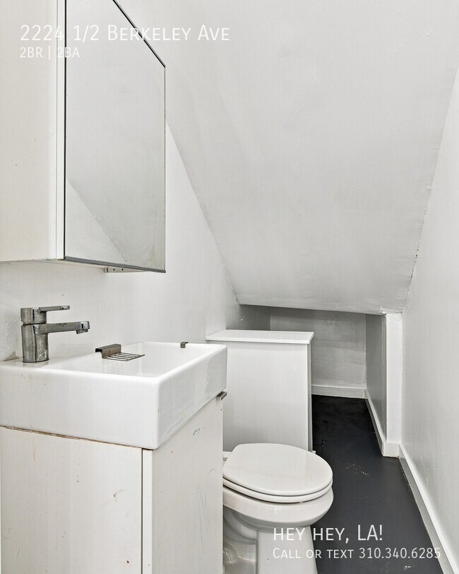 Building Photo - 2224 1/2 Berkeley Ave-